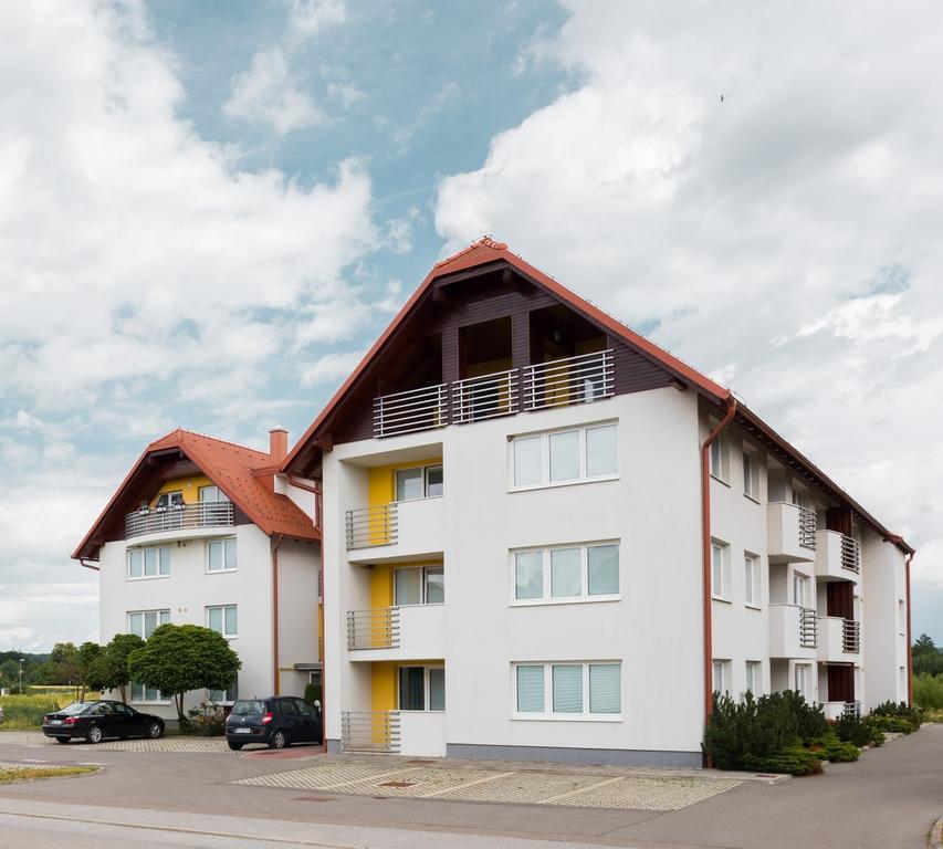 Apartments Moravske-Toplice Eksteriør billede